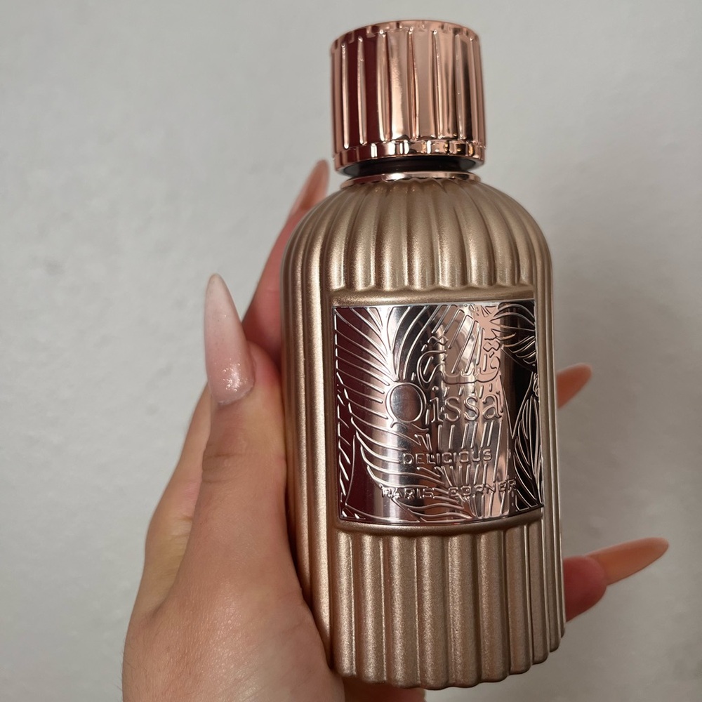 Luxurious Rose Gold Qissa Perfume Bottle